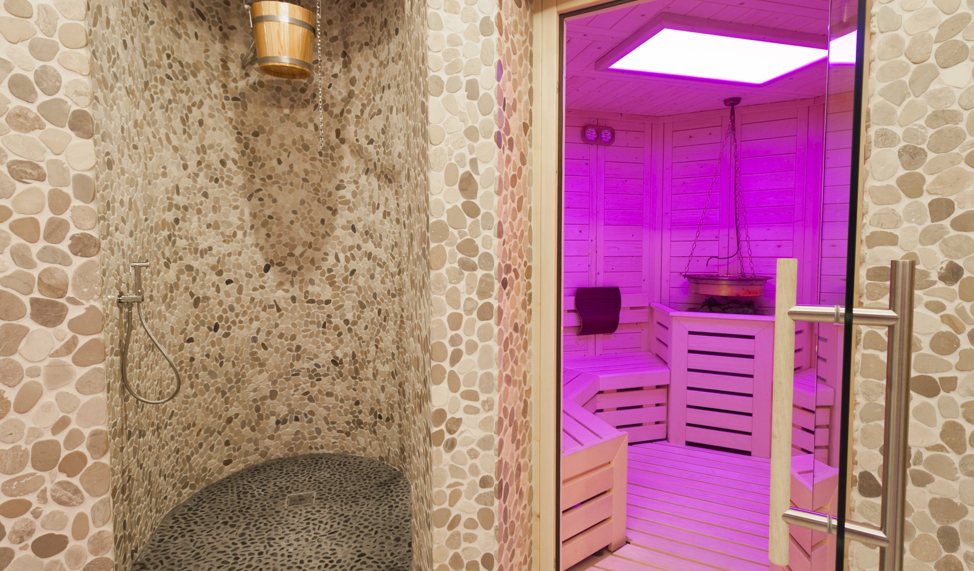 Doccia emozionale e sauna